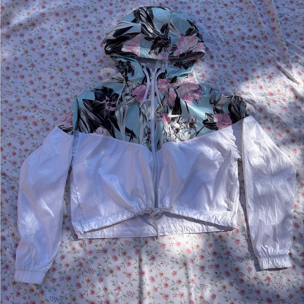 Nike Cropped Floral Windbreaker